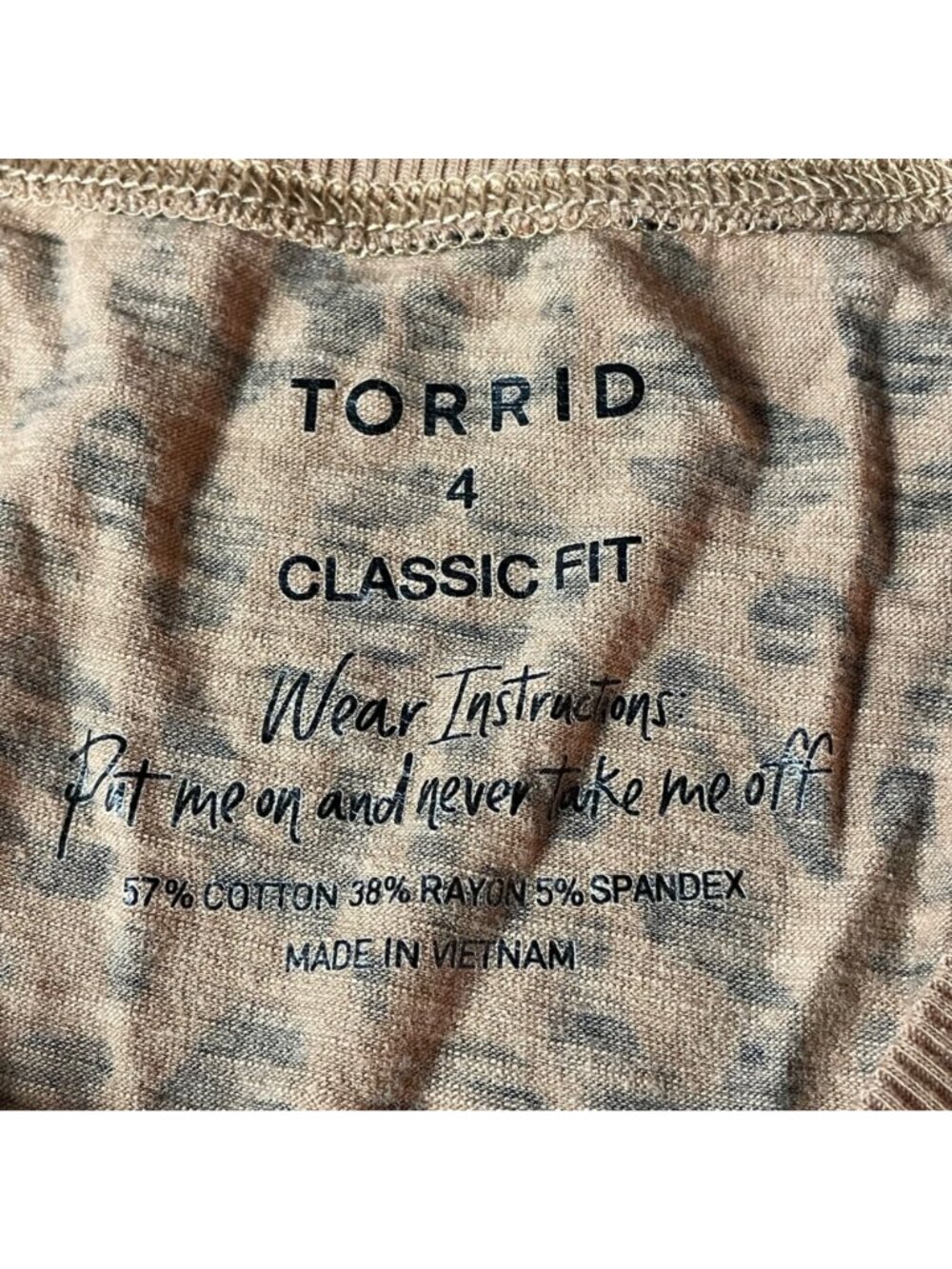 Torrid Classic Fit Leopard Cheetah Animal Print T-Shirt Sz 4X Mob Wife - Picture 6 of 6